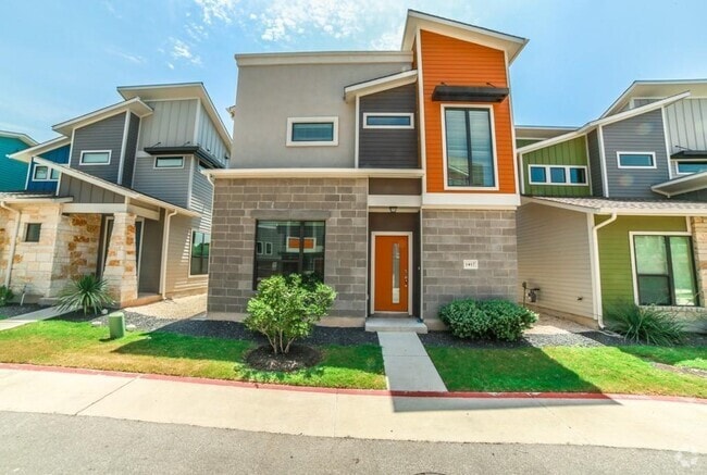 Building Photo - 1417 Lorraine Loop Unit 1417 Rental