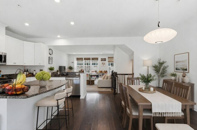 Eat In Kitchen - 247 Madison Ln