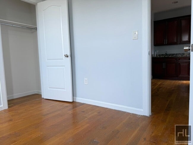 Photo - PACIFIC STREET Unit 3F