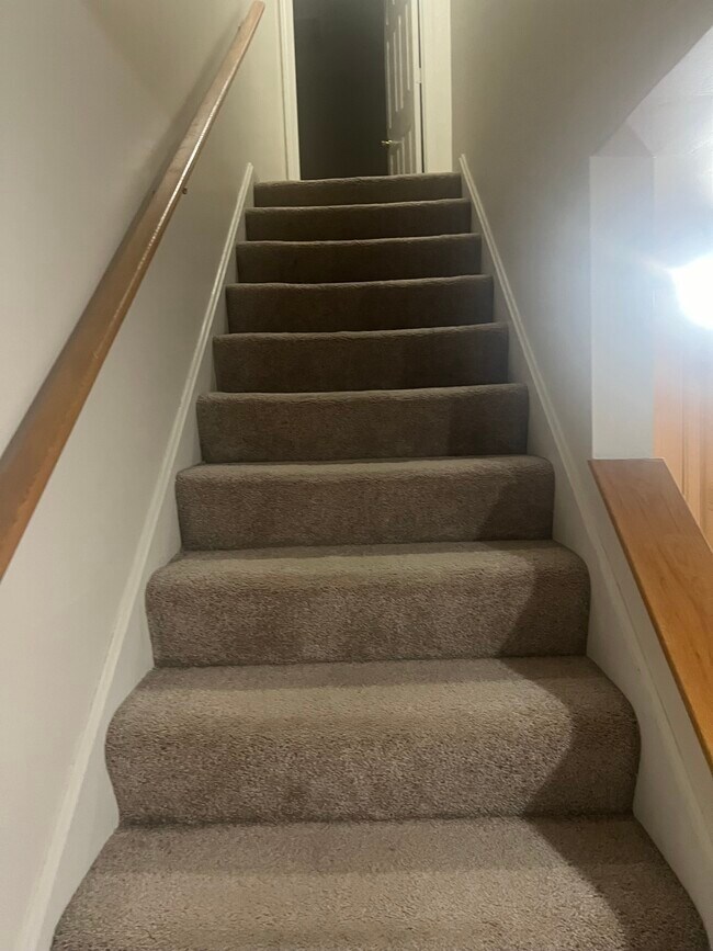 201 Eastbridge Ct Condo Condo for Rent in Louisville, KY