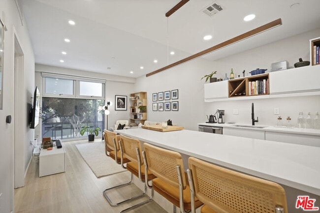 Photo - 630W W 6th St Unidad 201 Rental
