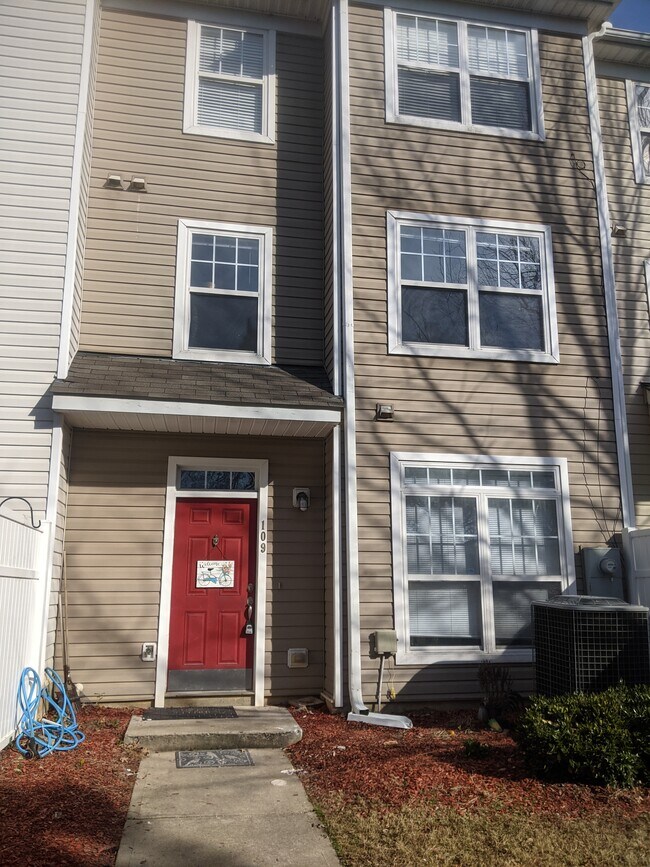 Two Bedroom Townhomes Raleigh Nc