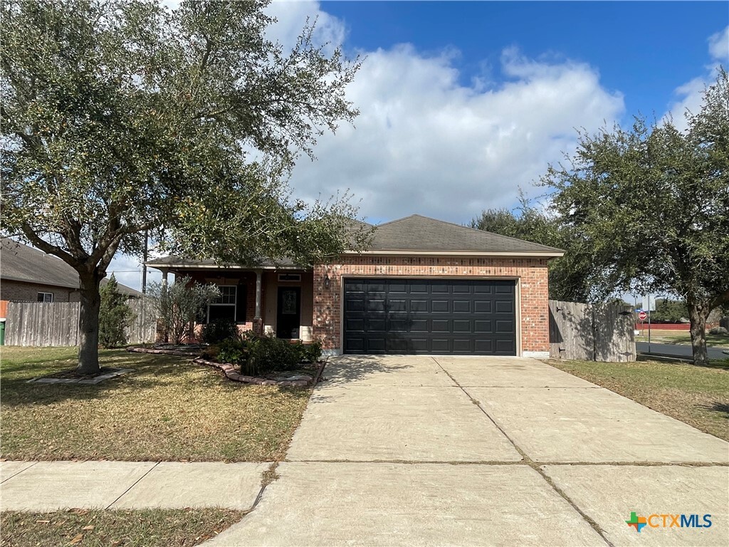 Photo - 101 Red Oak Ct Casa