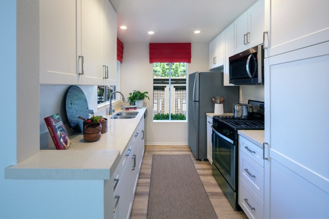 Woodbridge Pines Apartment Homes