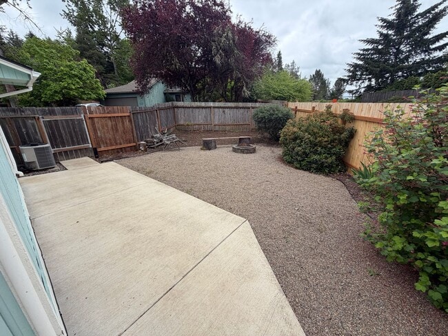Photo - (969) Lance Way - 3 Bedroom / 2 Bath Home