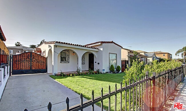 Photo - 2315 Cochran Ave