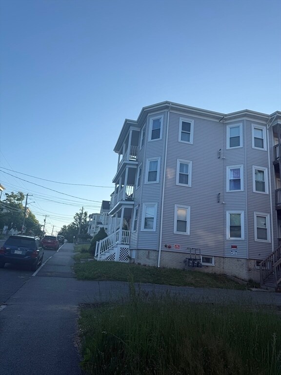 Photo - 71 Hillberg Ave Unit 1