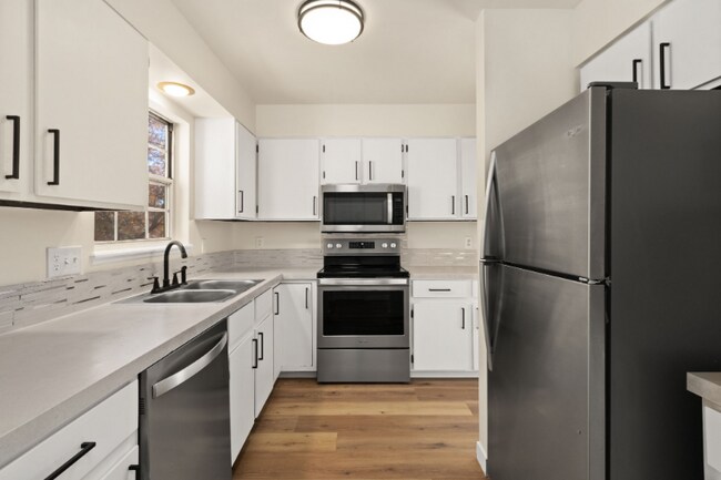 Photo - 1300 W Stuart St Unit 2