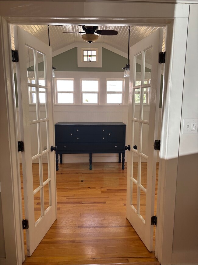 Terraza acristalada junto al salón - 127 Shelburne Rd Apartamentos Unidad 127 Shelburne Rd