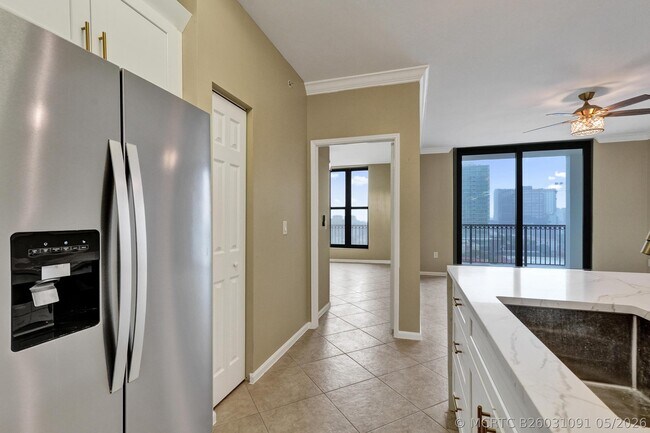 651 Okeechobee Blvd Unit 1010