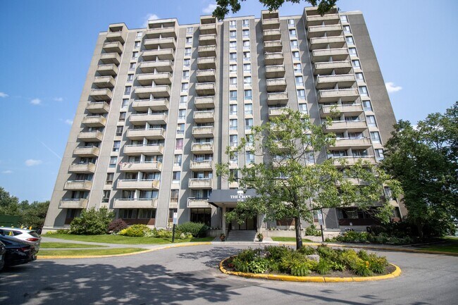 Photo - The Oaks Apartments