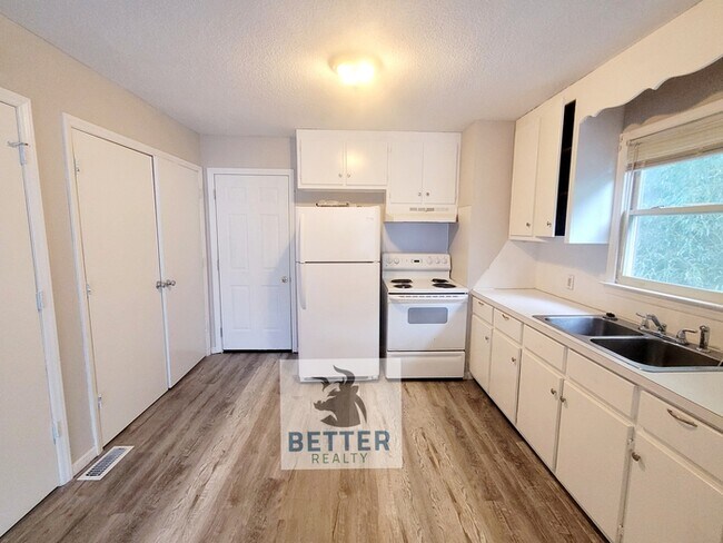 Photo - 1503 Lathrop St