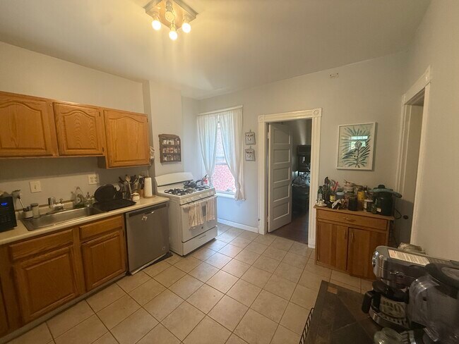 Photo - 1799 Beacon St Unidad 2