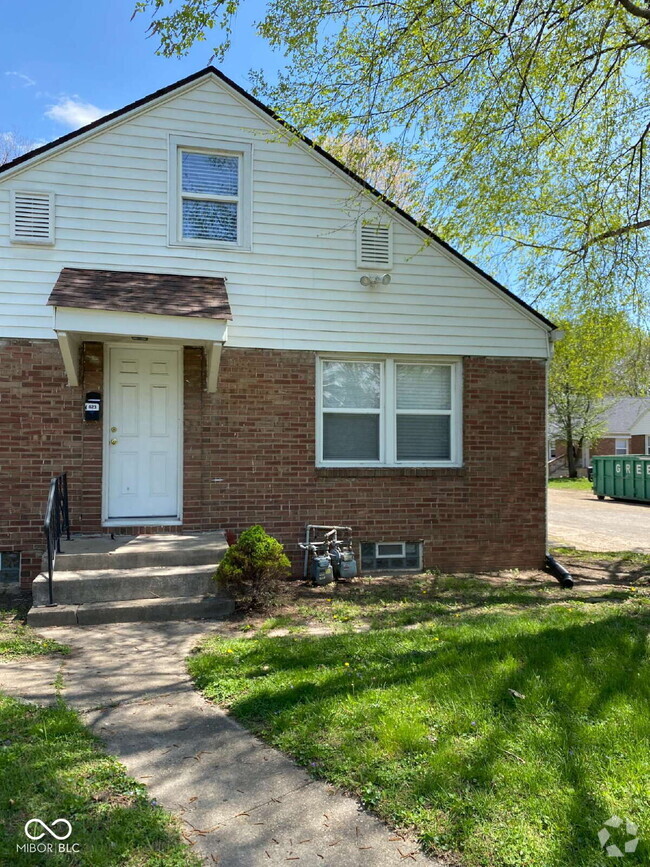 Building Photo - 623 N Tibbs Ave Rental
