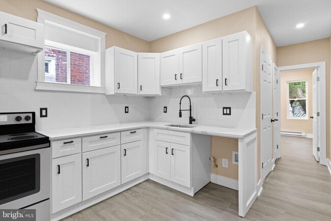Building Photo - 2839 N 9th St Rental