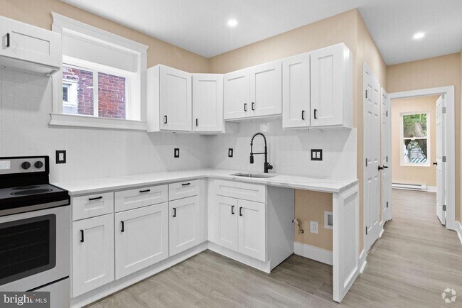Building Photo - 2839 N 9th St Rental