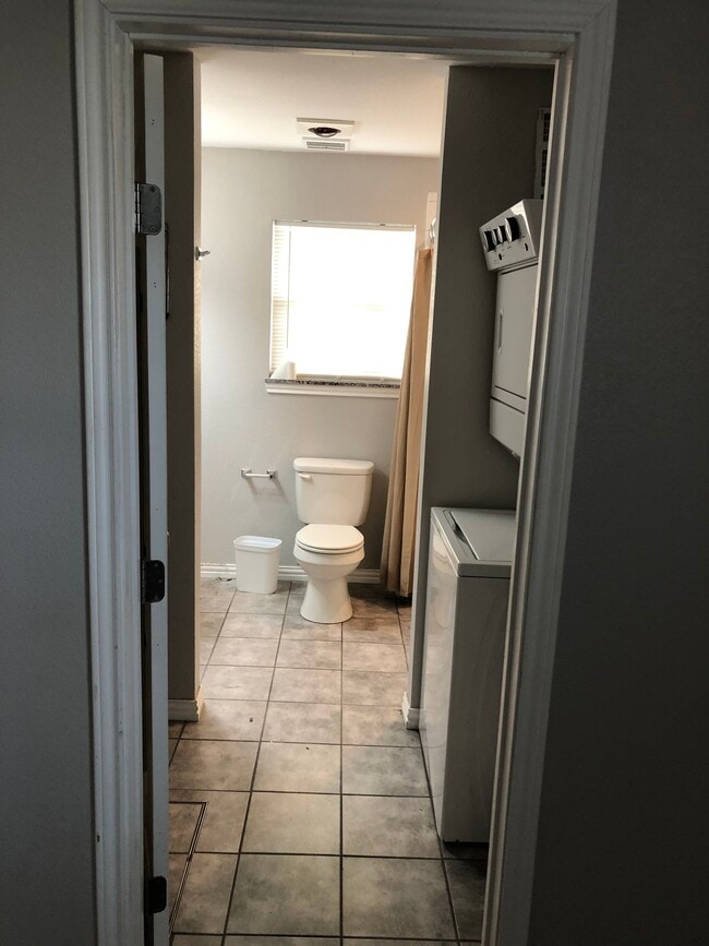 Photo - 603 Avenue B