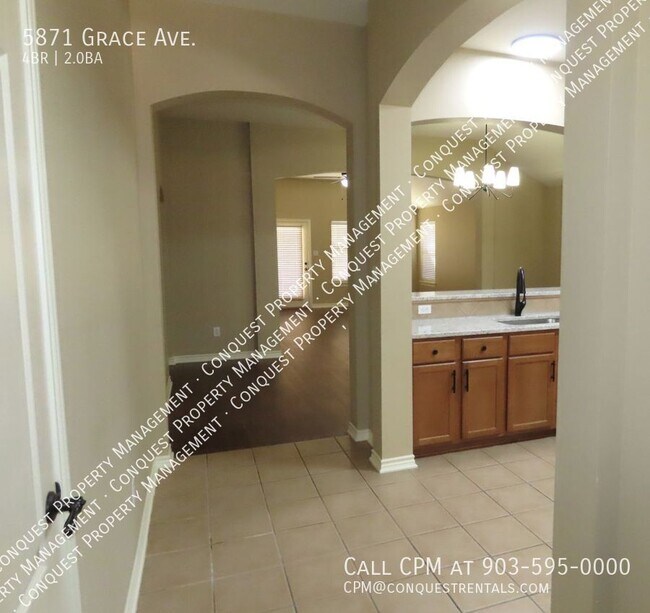 Photo - Gorgeous 4 Bedroom, 2 Bath Home in South T...