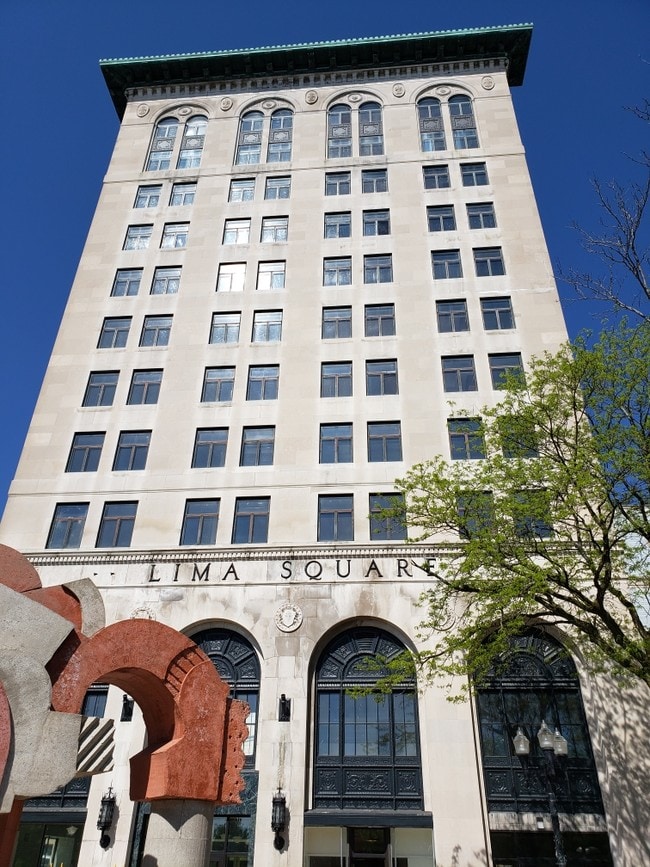 Photo - 43 Town Square