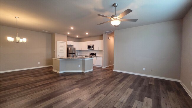 Photo - 9729 Grosbeak Ln