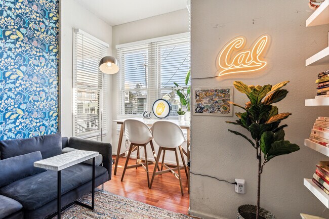 Photo - 2221 Dwight Way