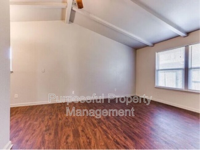 Photo - 2633 SW 68th St