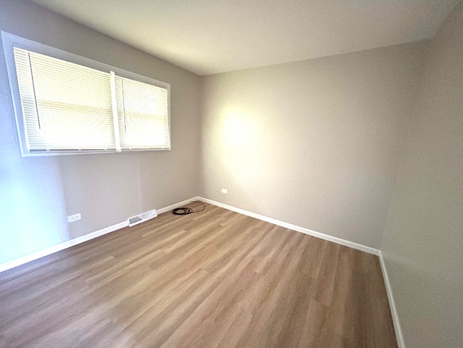 Photo - 1590 N La Fox St Unidad 1