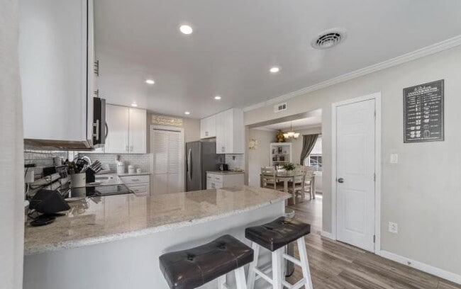 Photo - 97 Shawmont Ln