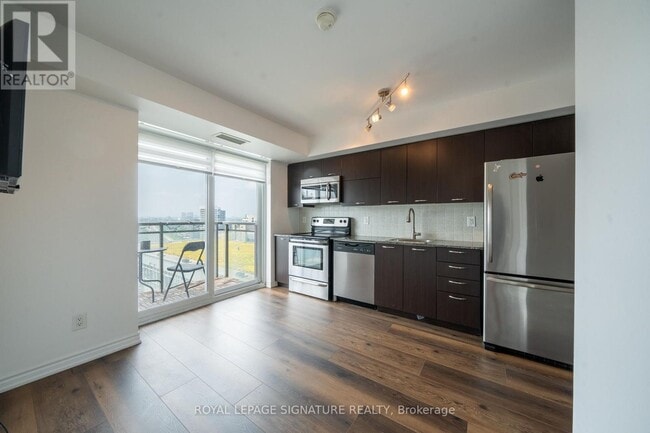 Photo - 38 Joe Shuster Way Unité 1909