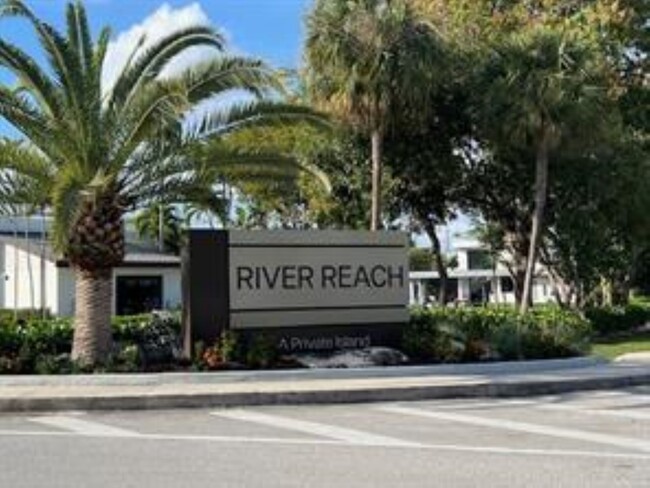 Photo - 1000 River Reach Dr Unidad 124 Rental