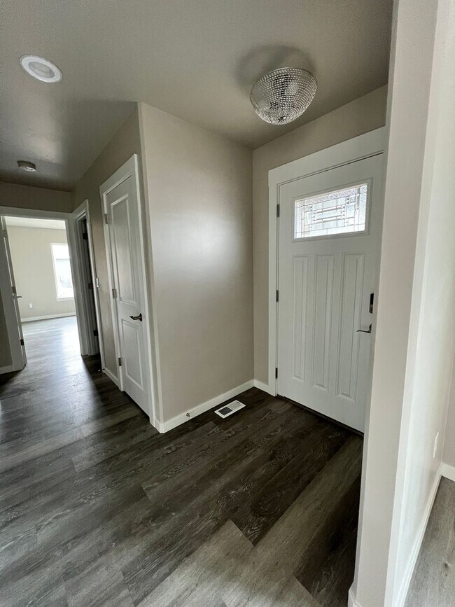 Photo - 1350 Minnetonka Dr Unit 2