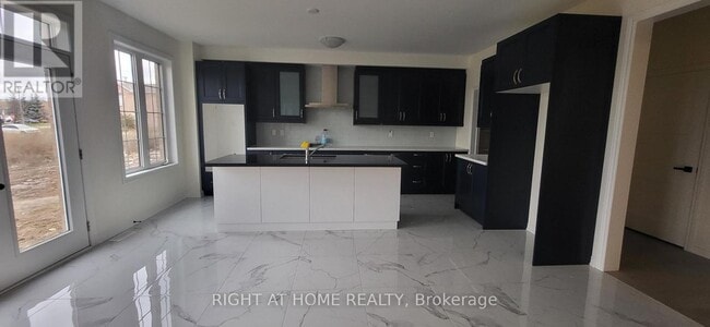 Photo - 79 Eastman Dr