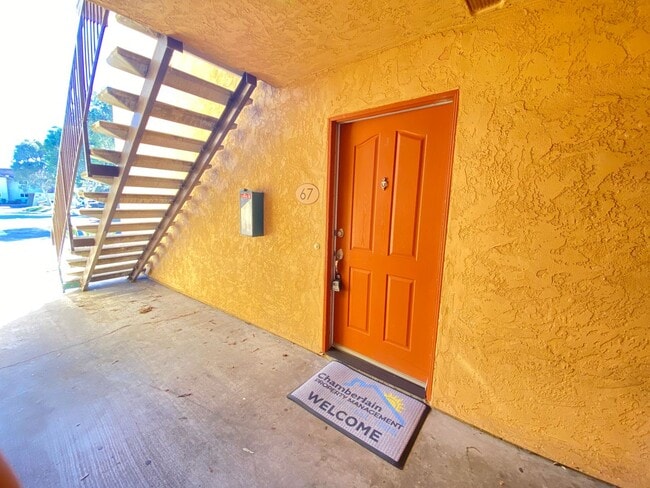 Building Photo - Charming 2 bedroom 2 bathroom Condo in Oceanside!