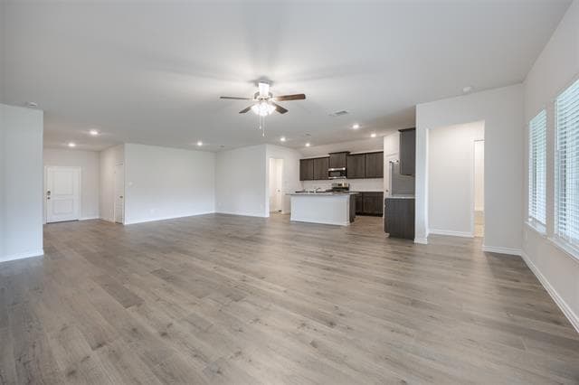 Photo - 319 Colony Way