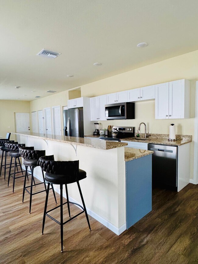 Photo - 314 N 6th St