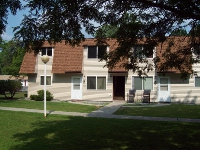 Photo - Colonial Country Estates