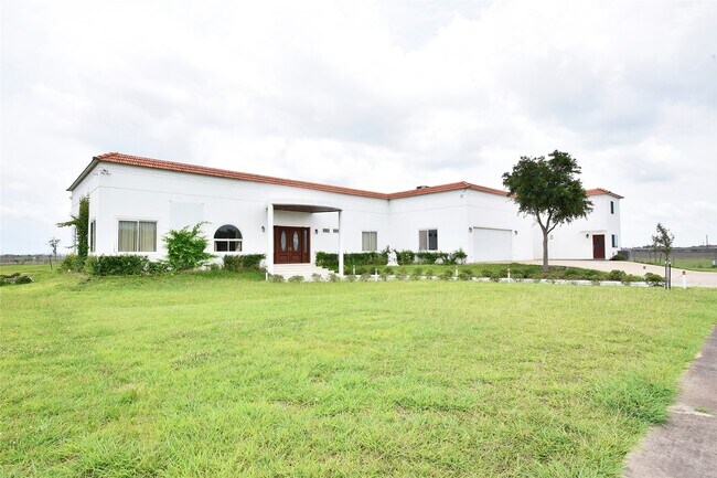 Photo - 6602 Rohan Rd
