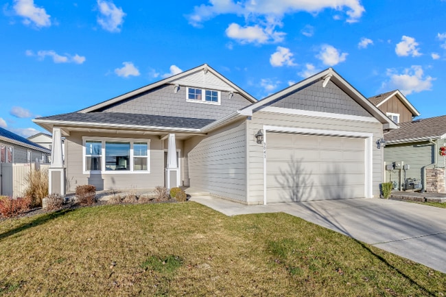 Building Photo - 3041 W Pascal Dr