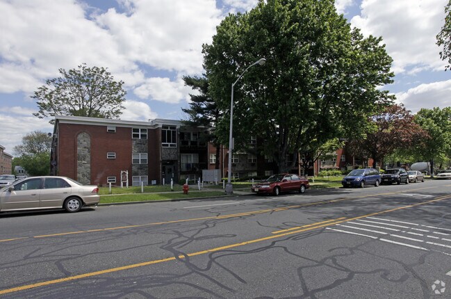 Cleveland Apartments - 361-369 Park Ave