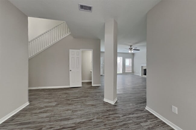 Photo - 19034 Village Maple Ct