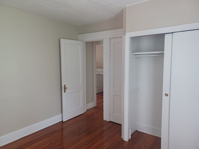 Photo - 37 Fairfield St Unidad 2nd Floor
