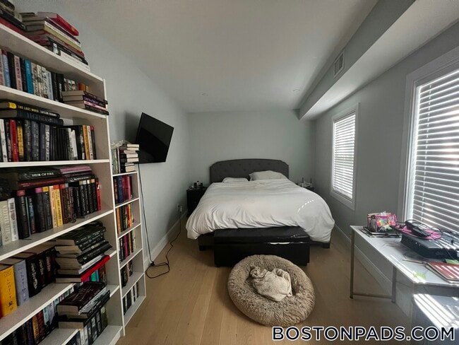 3 Walley St Unit 2