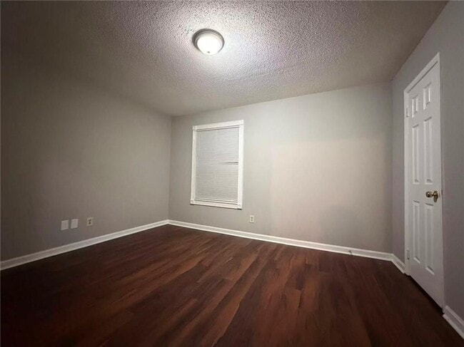 Photo - 3826 Moran Way