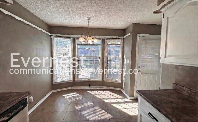 Photo - 13002 Crystal Ave