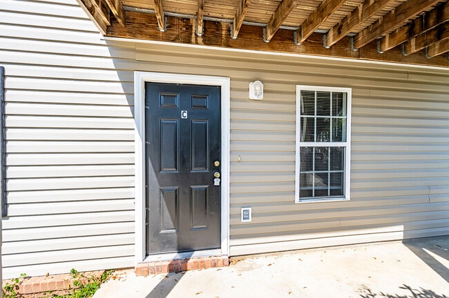 Photo - 100 Winding Way Unit C