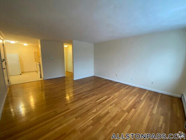 Building Photo - 88 Gardner St Rental