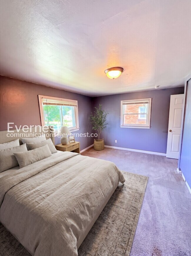 Photo - 2 Bed & 1 Bath Duplex in Detroit / Pet-Friendly / Section 8 Accepted / Available Now!