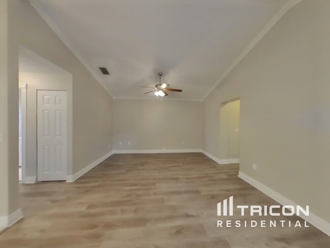 Photo - 8201 Golden Bear Loop