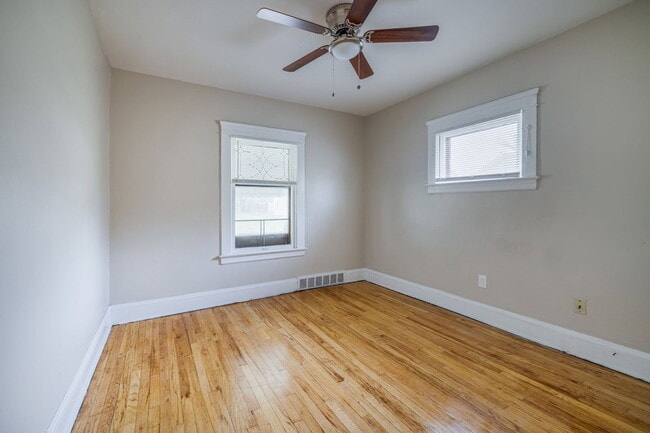 Photo - 12401 Parkhill Ave
