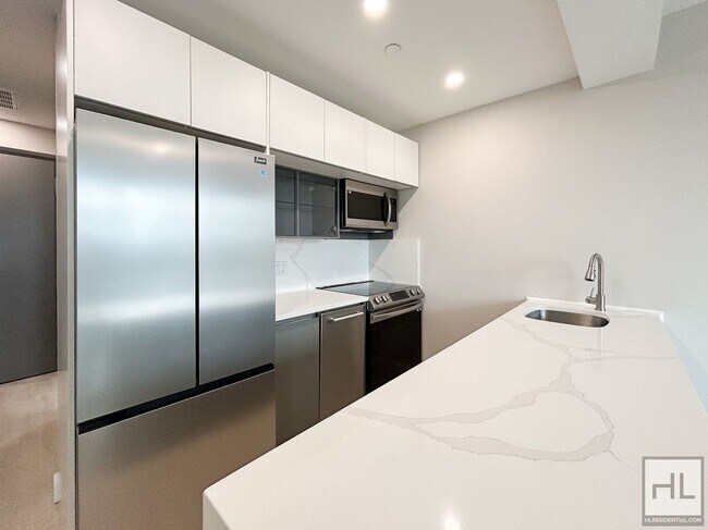 Photo - METROPOLITAN AVENUE Unit 5C